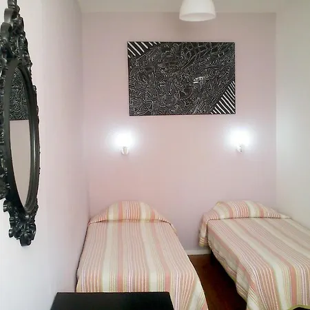 Duas Nacoes Guest House-3